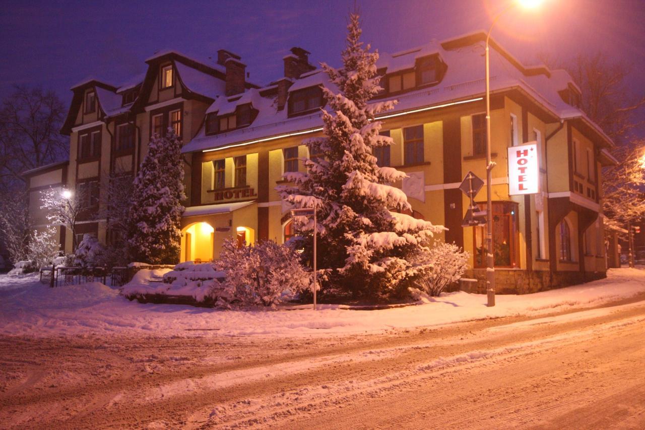 Hotel Karkonosze Kamienna Gora Dış mekan fotoğraf