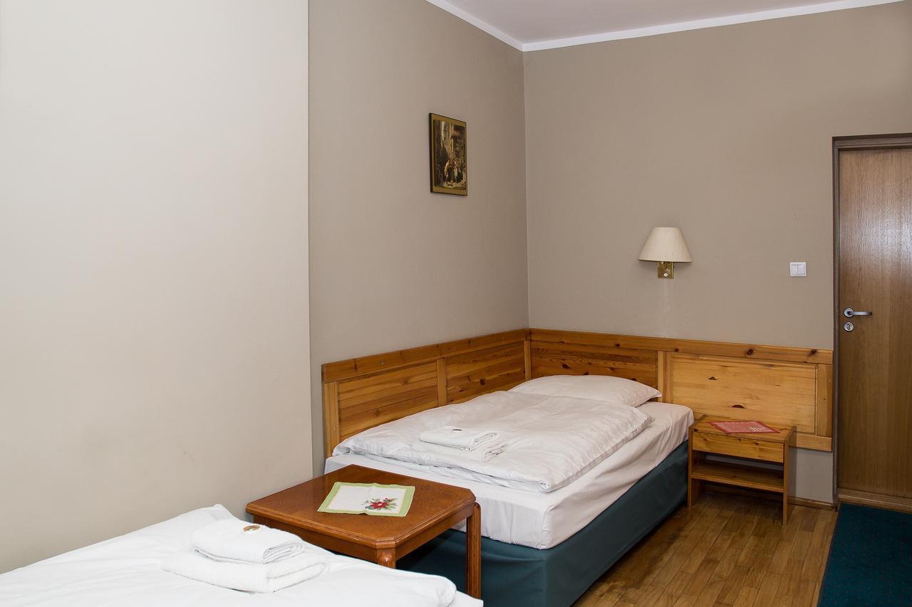 Hotel Karkonosze Kamienna Gora Dış mekan fotoğraf