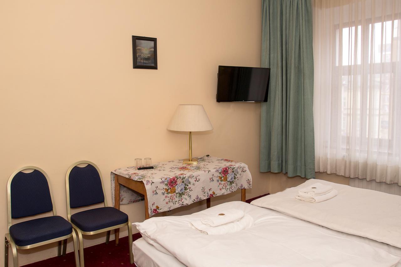 Hotel Karkonosze Kamienna Gora Dış mekan fotoğraf